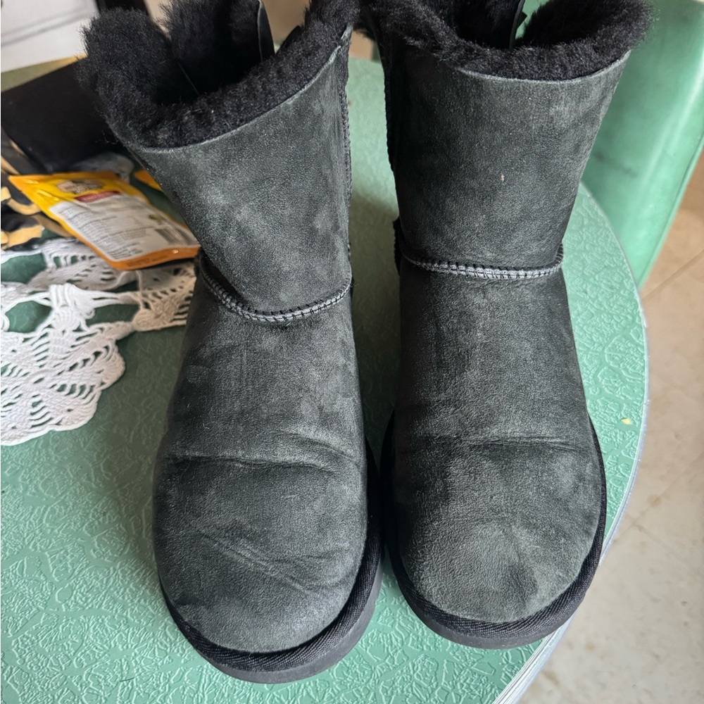 Black Uggs - Picture 3 of 6